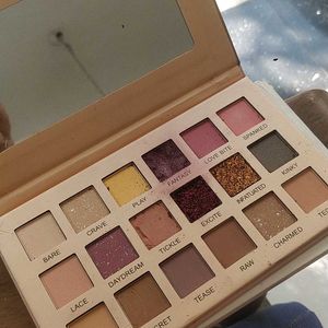 Nude Eyeshadow Palette