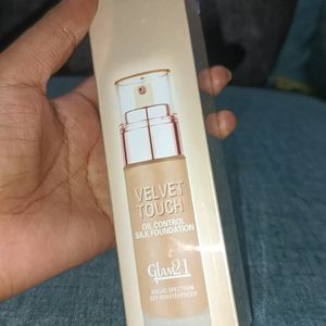 Glam21 Matte Oil Free Silk Foundation