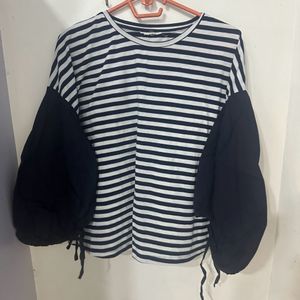 Women’s Top With Bell Sleeves