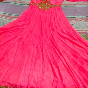 💗Heavy Net Gown With Dupatta Nd Pazama Also ❤️it's So Beautiful 😍 Also It Have A Heavy Gher .. 💗