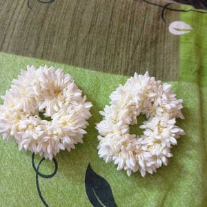 White Gajra Flower Hair Rubber Band.