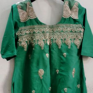 Beautiful Kurta For girls And Women Size issue