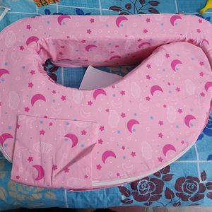 Babyhug Baby Feeding Pillow