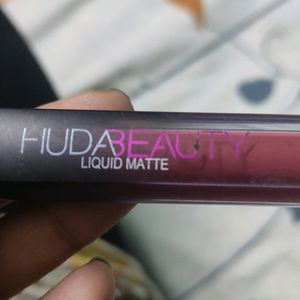 HUDA beauty liquid lipstick