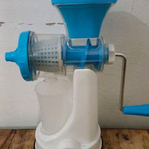 Fruit & Veg Manual Juicer