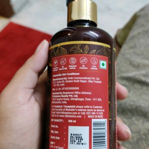 St.Botanica Red Onion hair conditioner