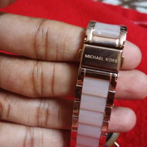 Michael Kors premium watch for her ❤️