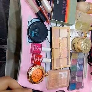 Make Up Kit