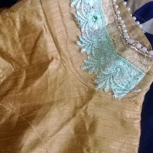 Green Chiffon Saree Pearl  With Stiched Blouse