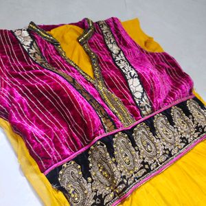 Designer Anarkali Suit Set With Dupatta