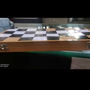 Compatible Wooden Chess