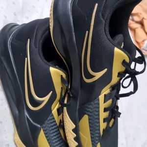 NIKE GOLD SHOES