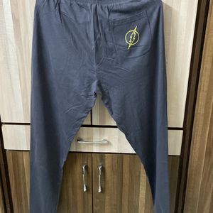 TRENDS DARK GREY TRACKPANT