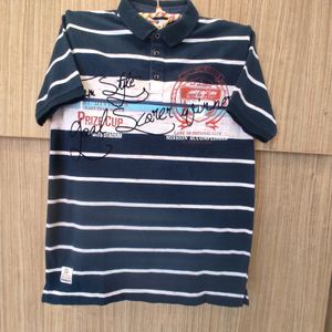 Selling New Navy Blue T-shirt Coz Of Size Issue