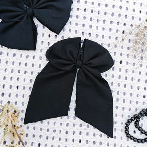 Black Bow Clip