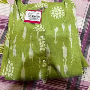 Neerus A-line Kurta Size XXL