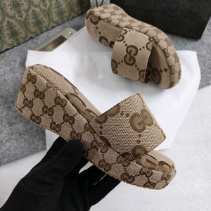 Gucci Wedges Fresh Stock