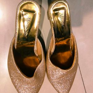 Golden Sparkling Heel