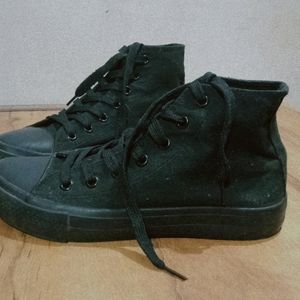 Y2k Korean Pinteresty Black Boots / Canvas Shoes