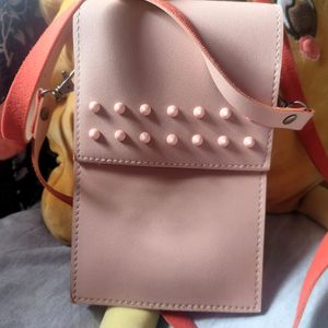 Cute Peach Sling Bag 🤎