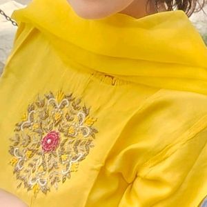 Silk kurti with organja dupatta