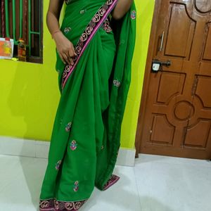 Beautiful Green Saree With Heavy Lace And Blouse