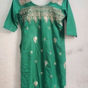 Beautiful Kurta For girls And Women Size issue