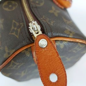 Authentic Louis Vuitton Speedy