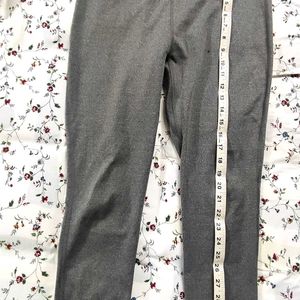 L Size Stretchable Legging/Capri