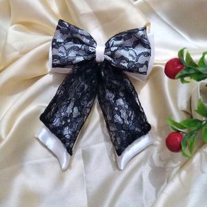 Lace Bow Clip 🌸