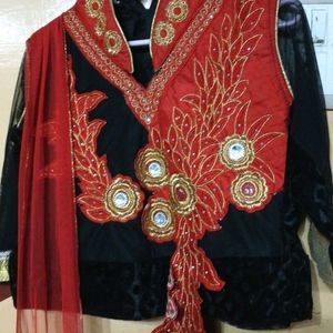 Top With Attached Dupatta