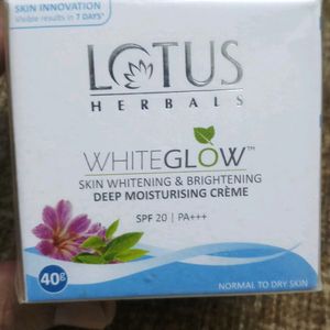 white glow moisturising creme