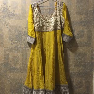 Anarkali Kurti With Dupatta No Lowers