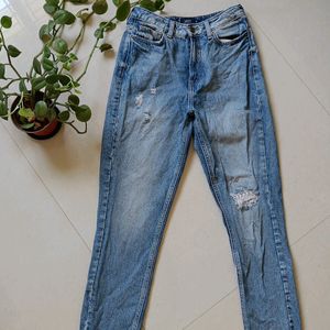 Only Ripped Jeans Straight Fit - Size 28