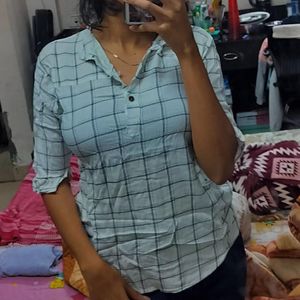 Whited Checkered Shirt Pattern Top