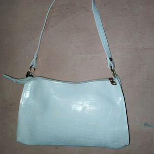 White Slingbag