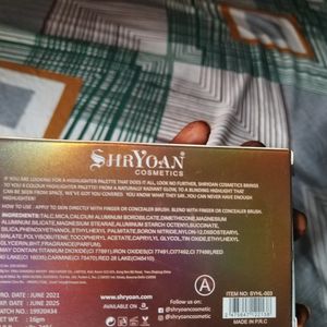 Shryoan 4 Colour Highlighters