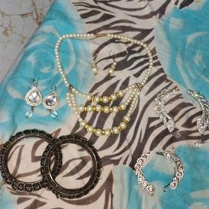 Cuff Earing & Bangles & Neclace Set