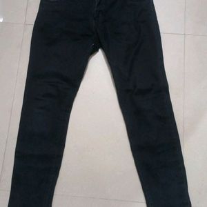 Skiny Black Jeans