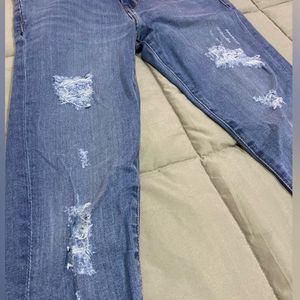 AeropostaleMid-Rise Slim Fit Distressed leans