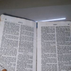 Christian Bibles And Books