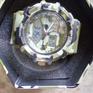 Men wrist Watch