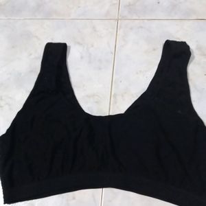 BLACK SPORTS BRA