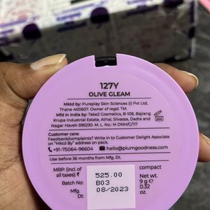 Plum Compact Legit Matte SPF 15