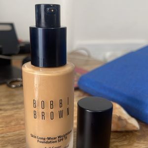 Bobbi Brown Foundation