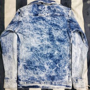 🚨ZARA DENIM JACKET🚨