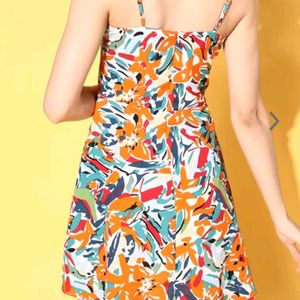 Berrylush Multicoloured Floral Crepe A-line Dress