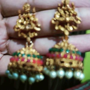 Beautiful Golden Jwellery Set