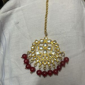 Kundan Maangtika With Red Pearls