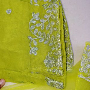 Woman Kurta Set With Dupatta